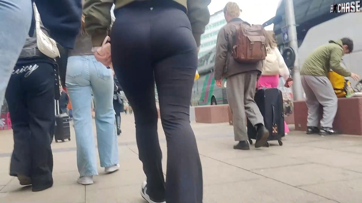two bubble asses - Candid Best Premium